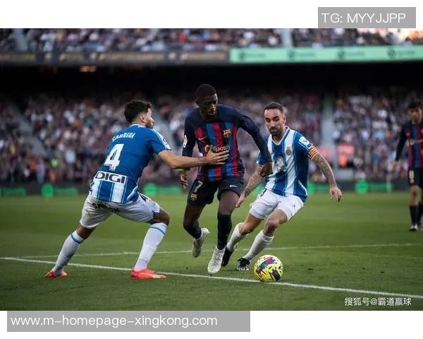 西甲第19轮焦点战西班牙人主场迎战巴塞罗那争夺三分之战